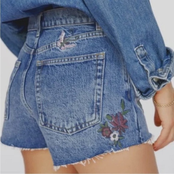 Reformation Charlie High Rise Jean Shorts Fauna Embroidered Floral Denim Size 26 - Picture 3 of 11